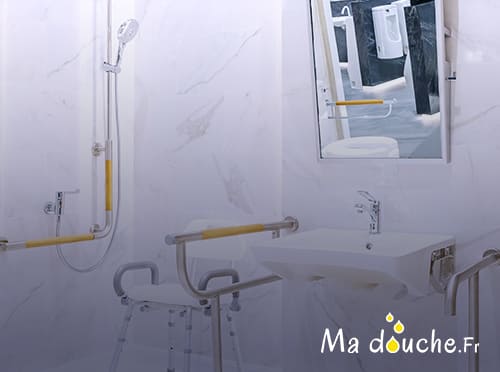Dimension douche italienne sans porte : quelle taille choisir pour éviter les éclaboussures ? Douche avec ou sans paroi ?