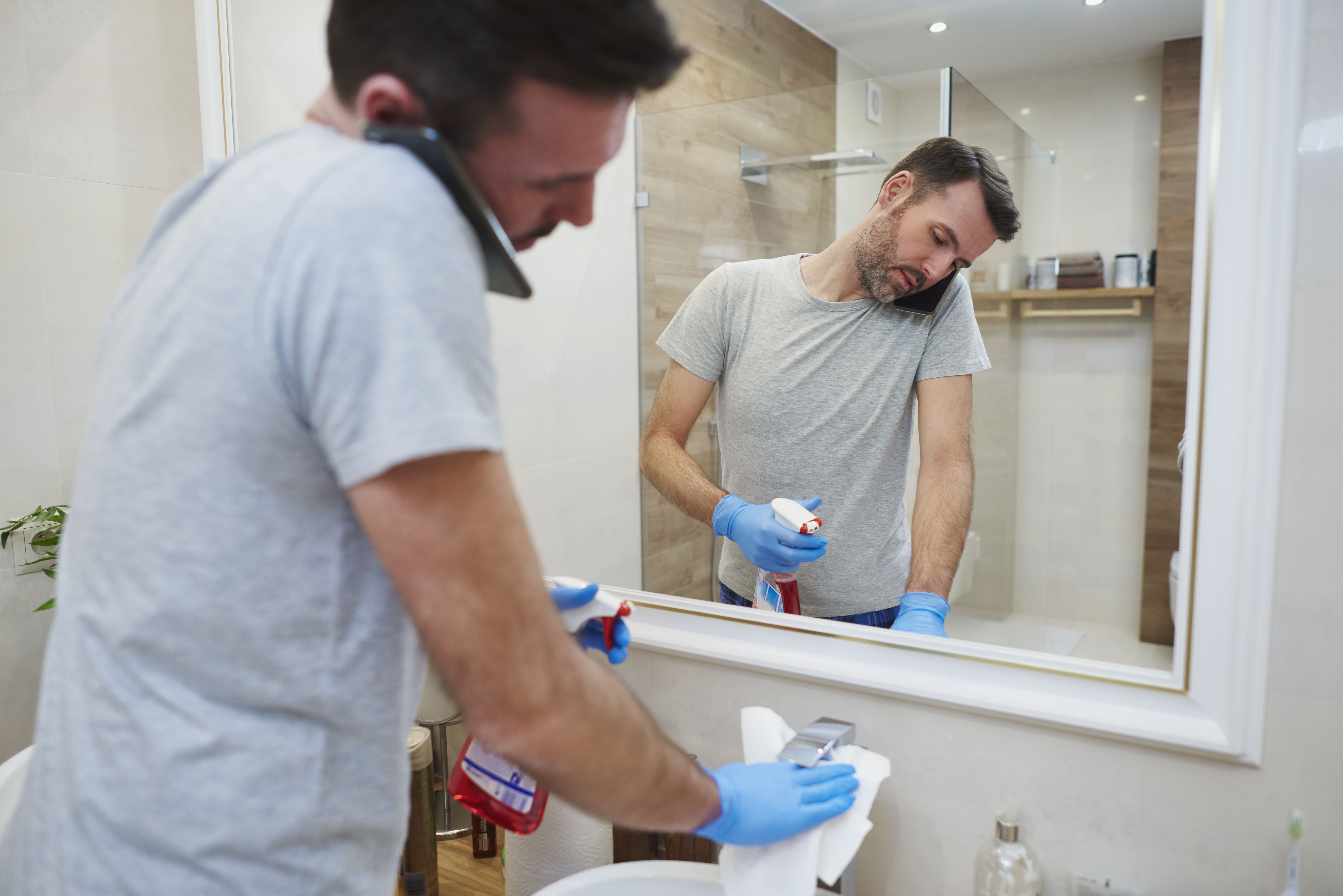 Nettoyer joint salle de bain jauni : blanchir les joints de douche au bicarbonate et vinaigre — astuces et produits naturels
